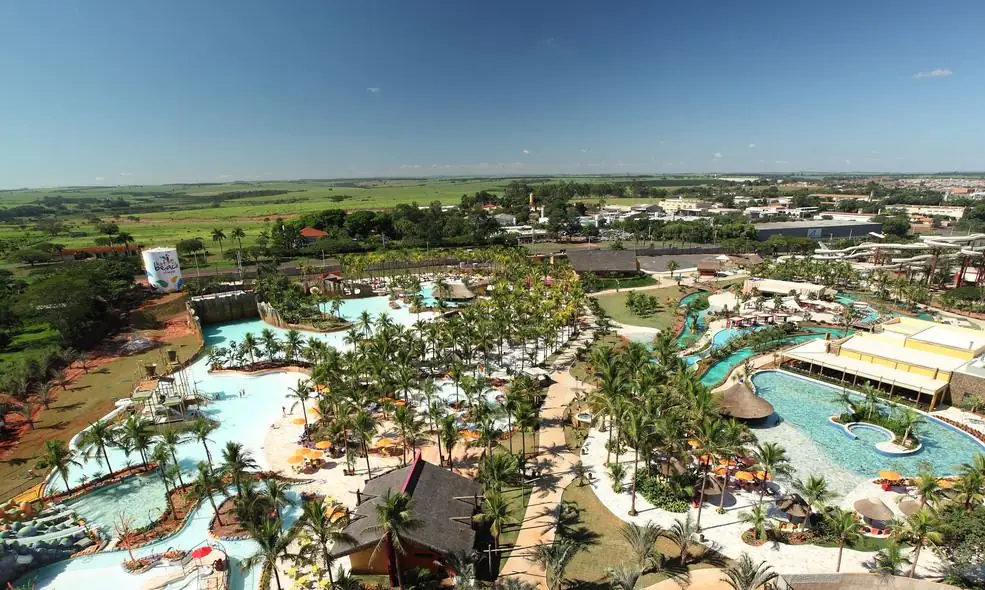 Pacote Feriados e Datas Especiais no Hot Beach Resort